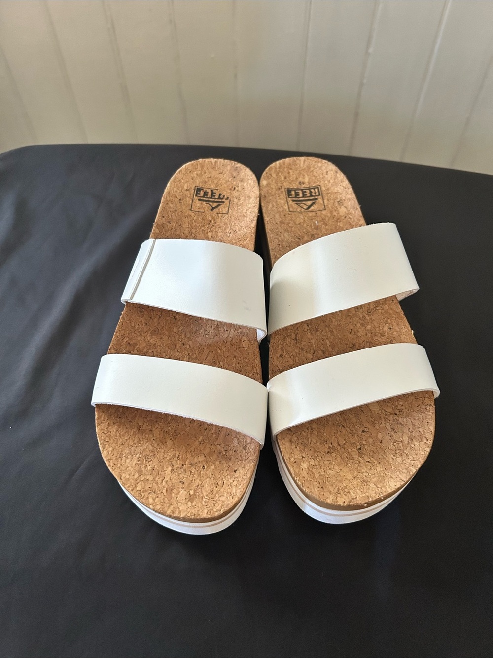 REEF Cushion Vista Hi Platform Sandals/White Cork/Size 10/NWOT - Picture 2 of 5